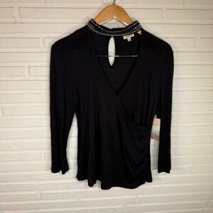 Lily White Black Long Sleeved Jeweled Choker Neckline Top, Women’s Size Large